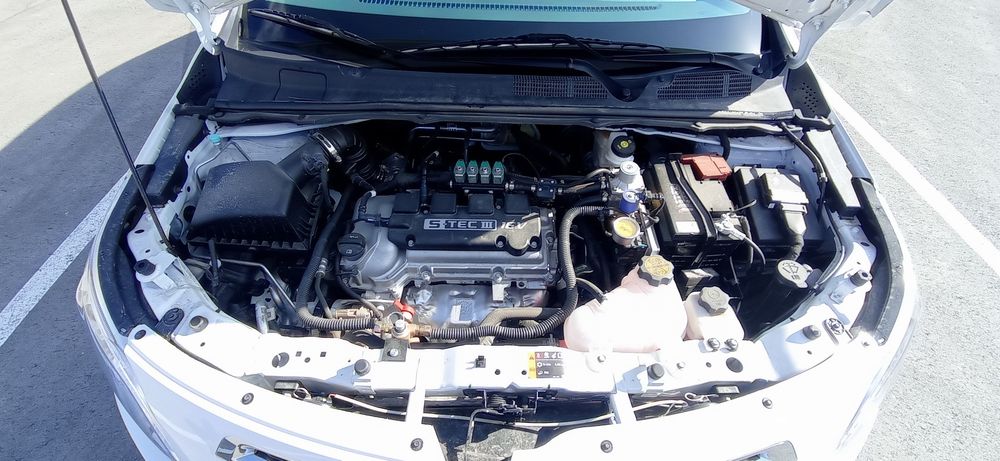 COBALT style (mednayt qilingan) sotiladi