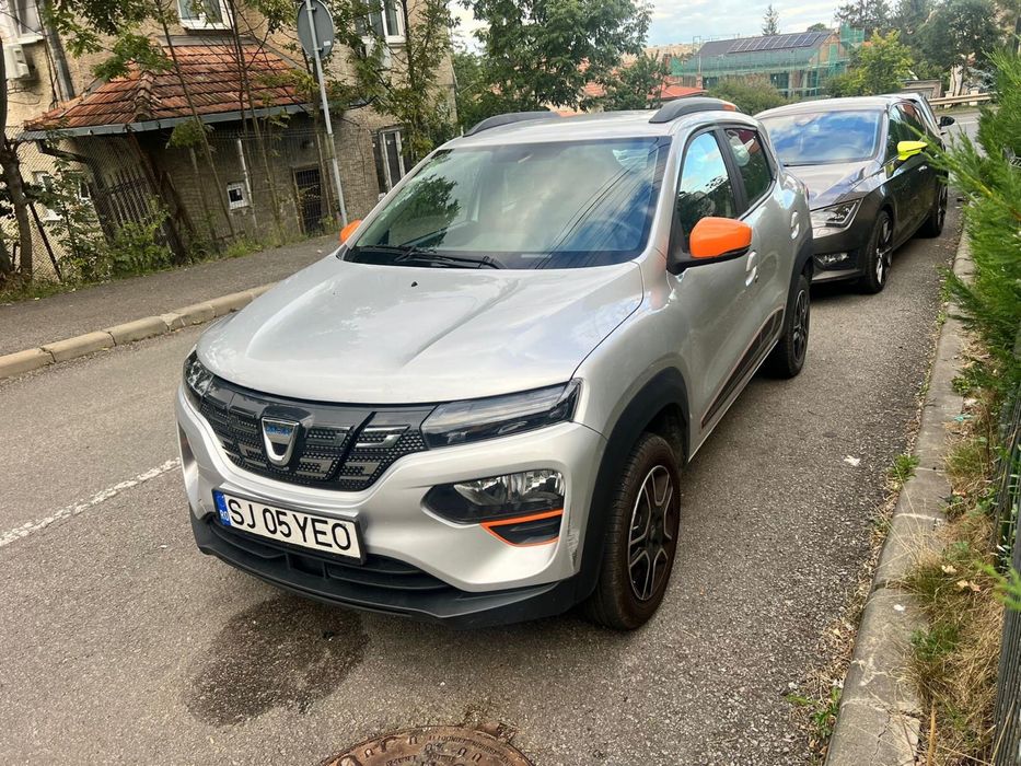 Dacia Spring gri de vanzare