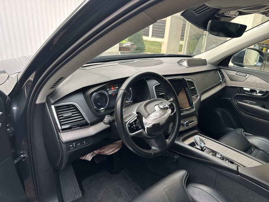 Volvo XC90 Plug in Hybrid Avariat