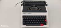 Masina de scris Oxford 3000 DLX si Olivetti Lettera 32