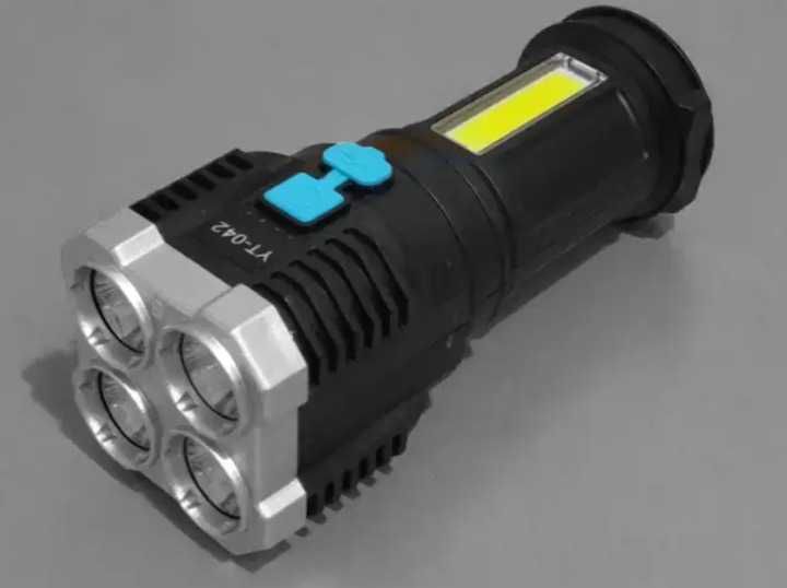 Меняю очень качественнй и яркий ручной фонарь аккумуляторный