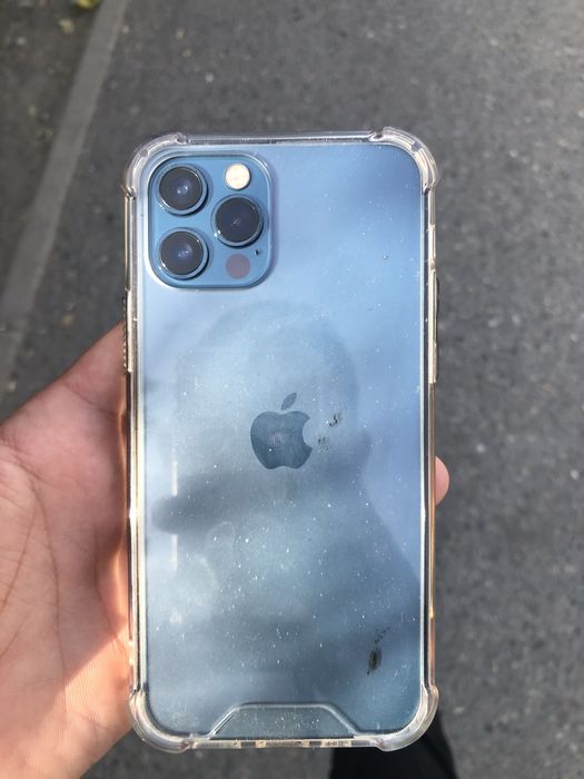 Айфон 12 про в идеальном состоянии