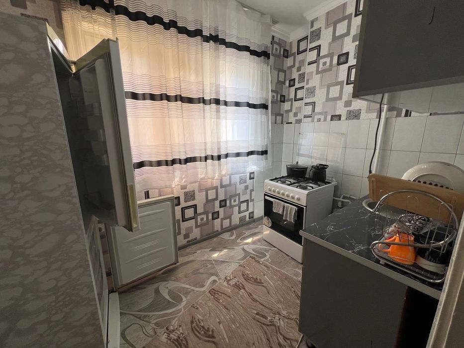 Сдается 1 комнатная квартира 
С обстановкой 
В горде Алмалыке
