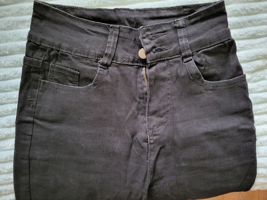 Детские черные джинсы