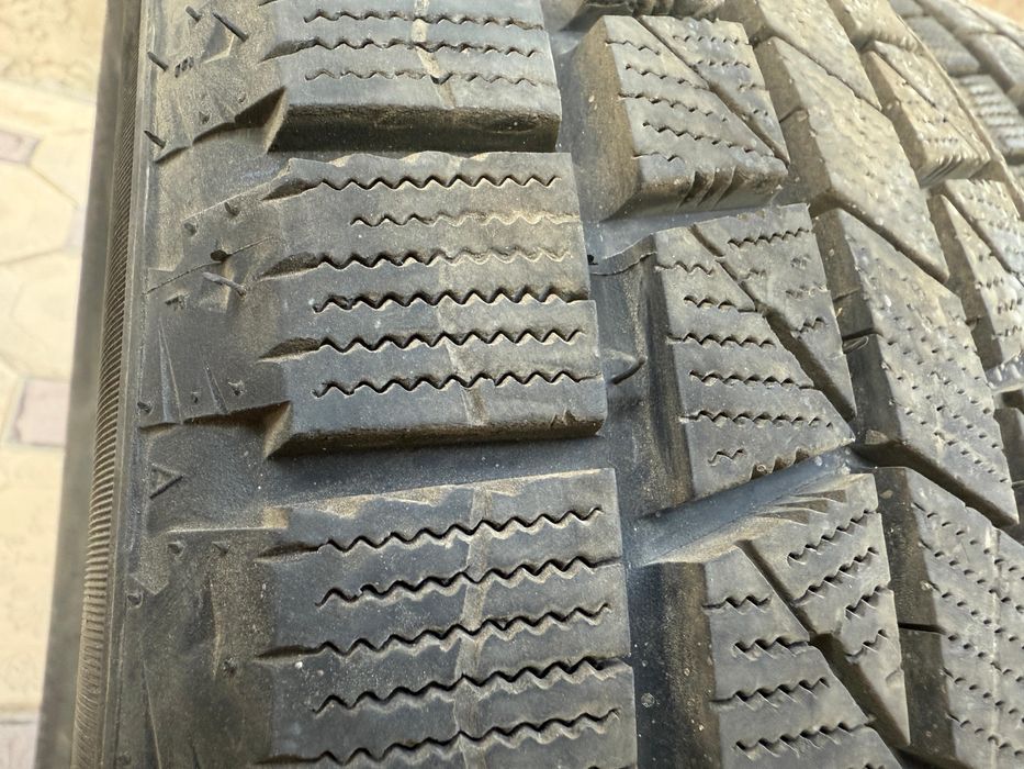 Продам зимние шины Powertrac