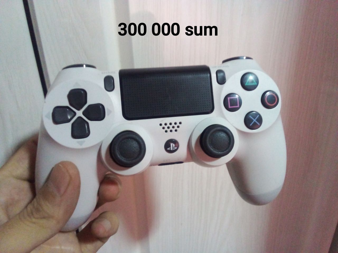 PlayStation 4 pultlar