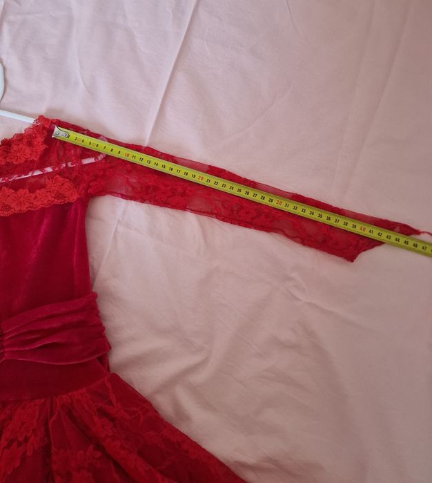 Детска рокля за спортни танци или друг официален повод- 4- 5 години