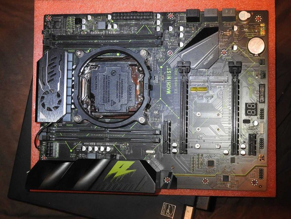 Placa de baza x99-Machinist MR9A PRO.Defecta dar reparabila+cpu bonus