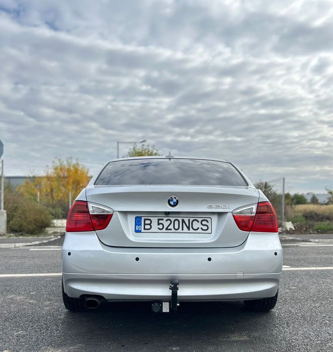 Vand bmw 320i 150cp