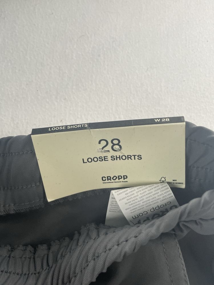 Къси панталони Cropp