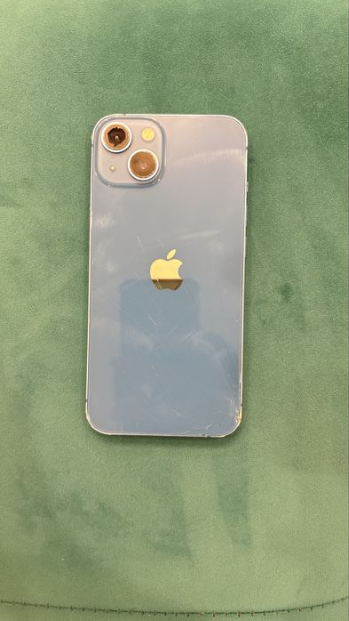 Продаю айфон 13 синий