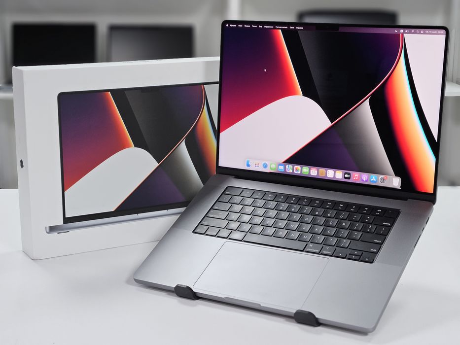 Идеальный ноутбук Apple MacBook Pro 16 2021 - M1 Pro CPU/16GB/SSD 1TB