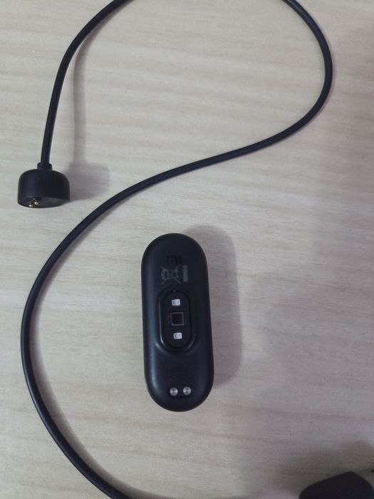 Продам зарядка mi band 5 оригинал
