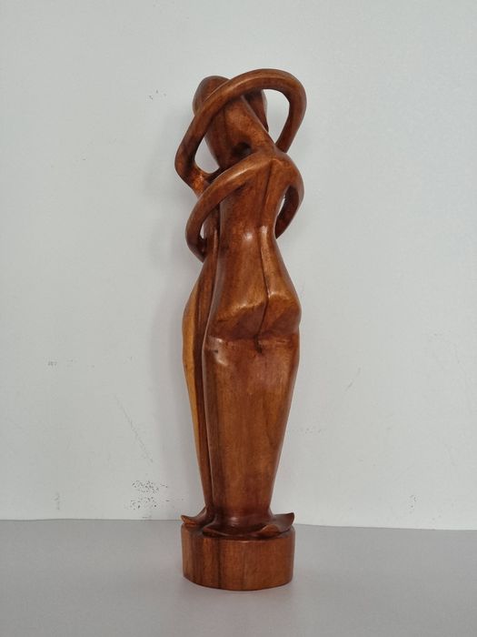 Sculptură abstracta din lemn "Everlasting Love"