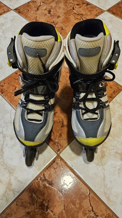 Vând role mărime reglabila