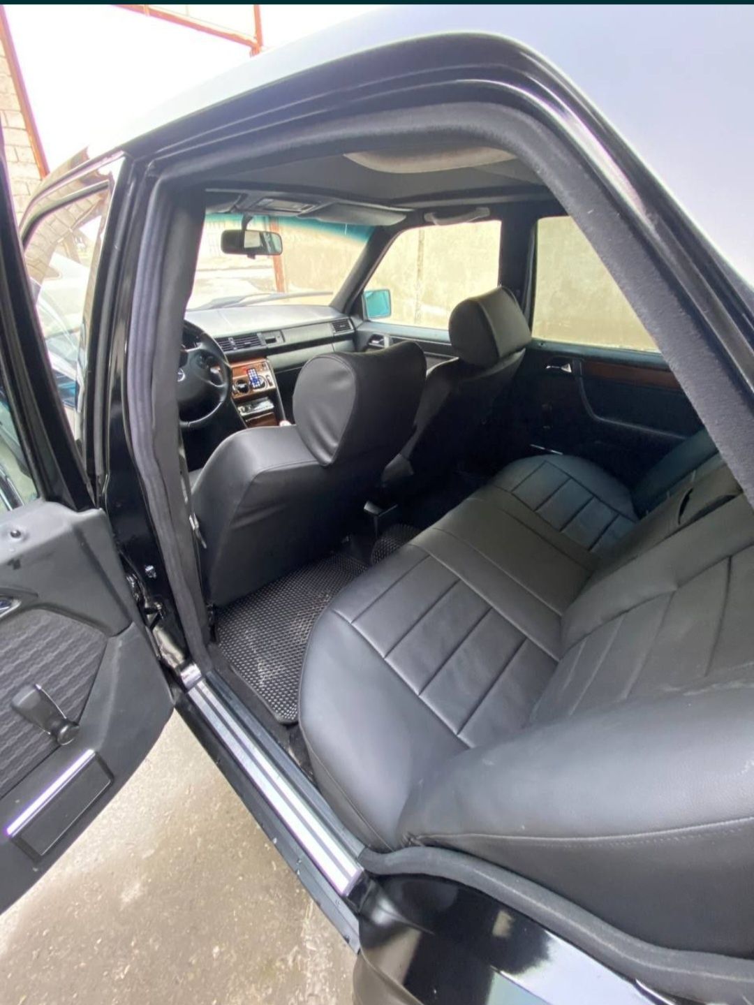 MercedesBenz  w124