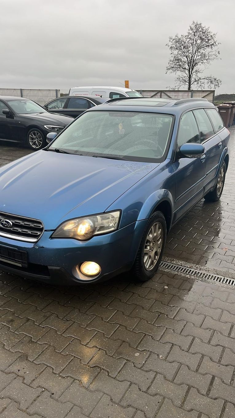Dezmembram Subaru Legacy 2.5 benzina