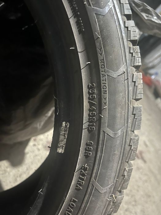 Продам зимние шины