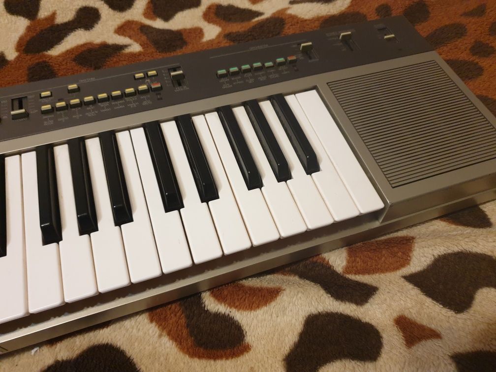 Orga / sintetizator Yamaha ps35