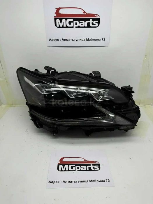 Фара б/у оригинал правая и левая от Lexus GS-350