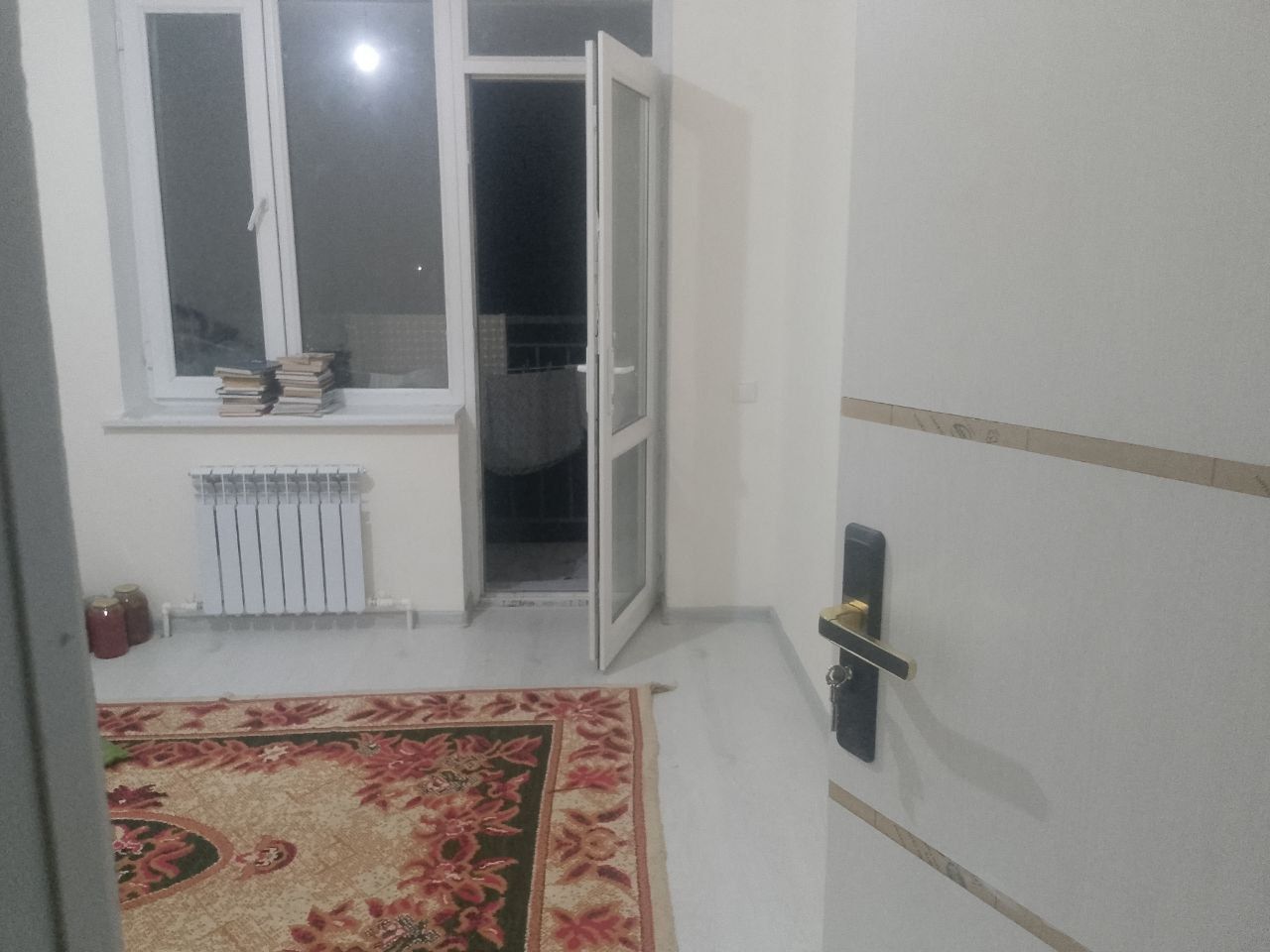 2 honalik kvartra sotiladi