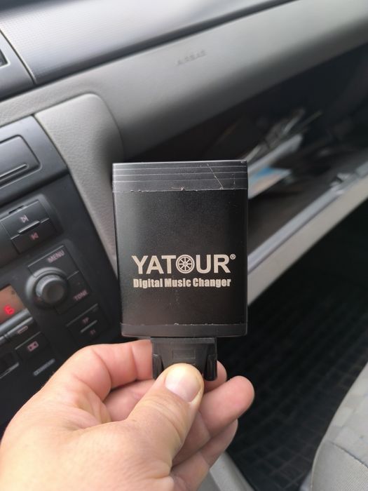 Преходенник за флашка,карта,aux