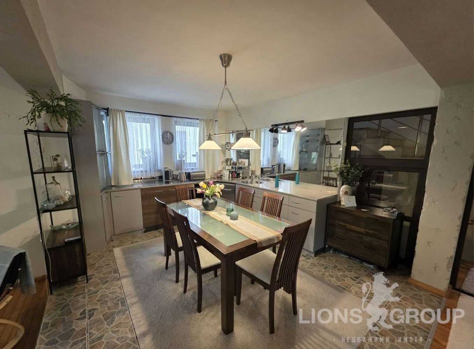 Продава се Къща в Варна, Изгрев - 261 кв.м за 3828 €/кв.м - Снимка #6