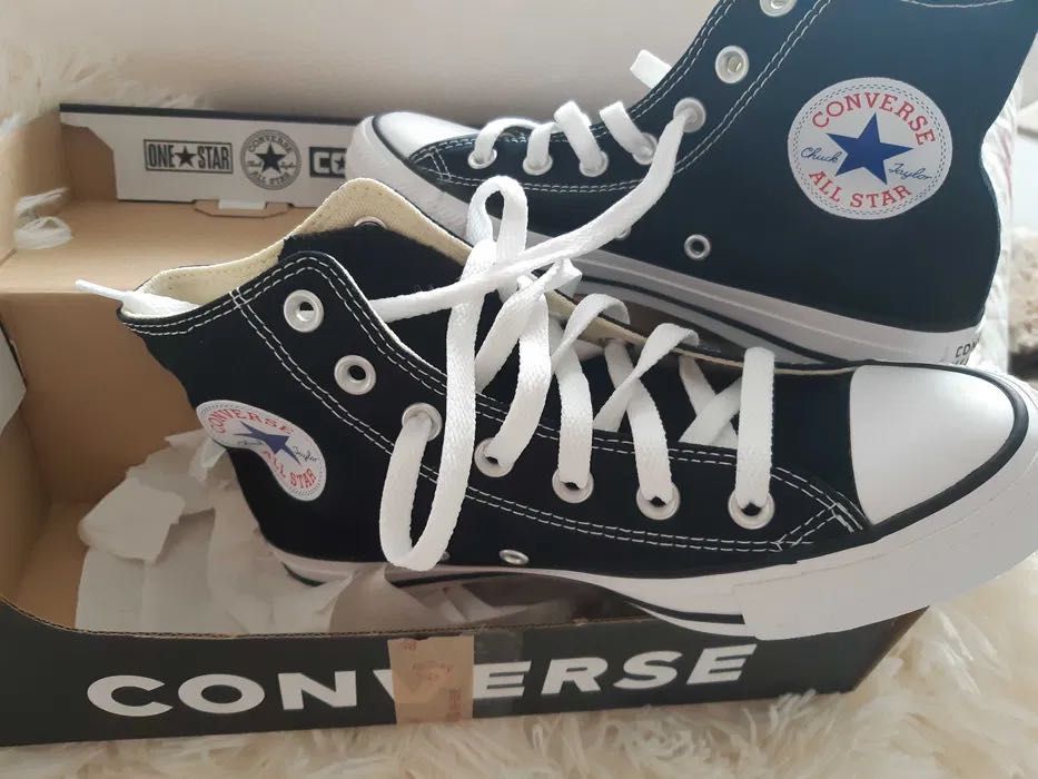 Оригинални дамски кецове converse