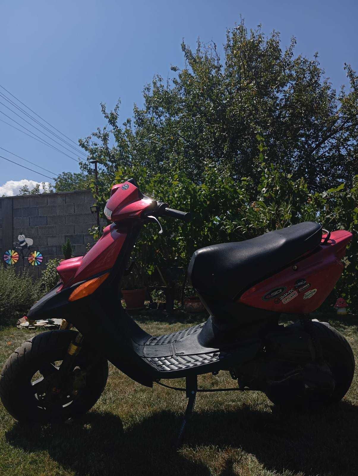 Скутер Yamaha Booster 50cc