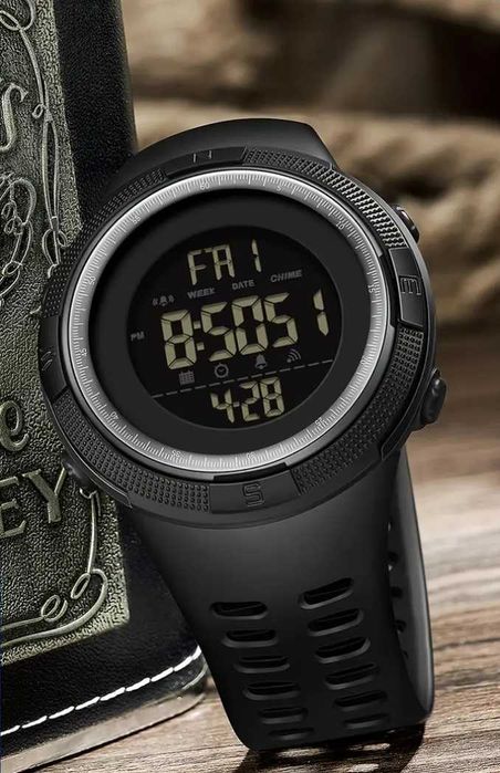 Мъжки стилен дигитален часовник