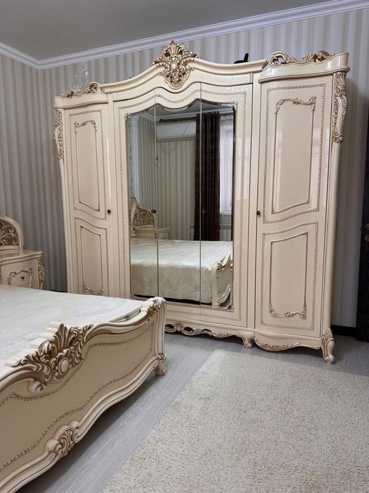 Продам б/у спальную мебель