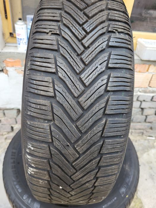 4 бр зимни 205/60/16 Michelin