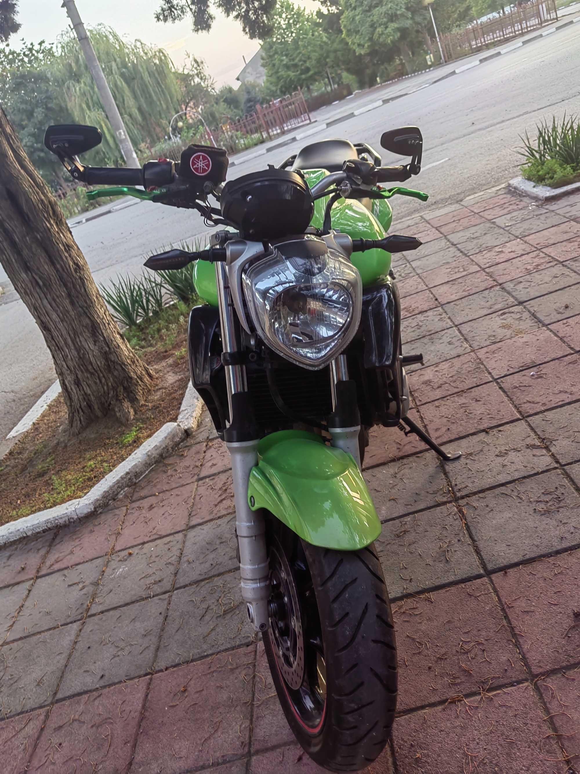 Yamaha fz6n 2004