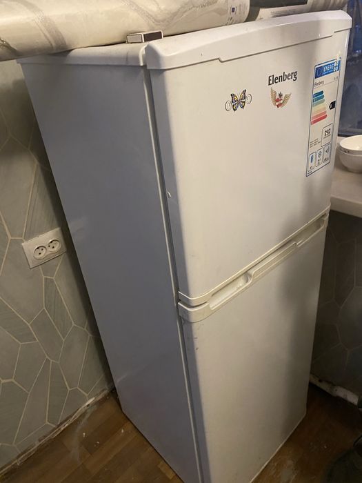 Продам холодильник