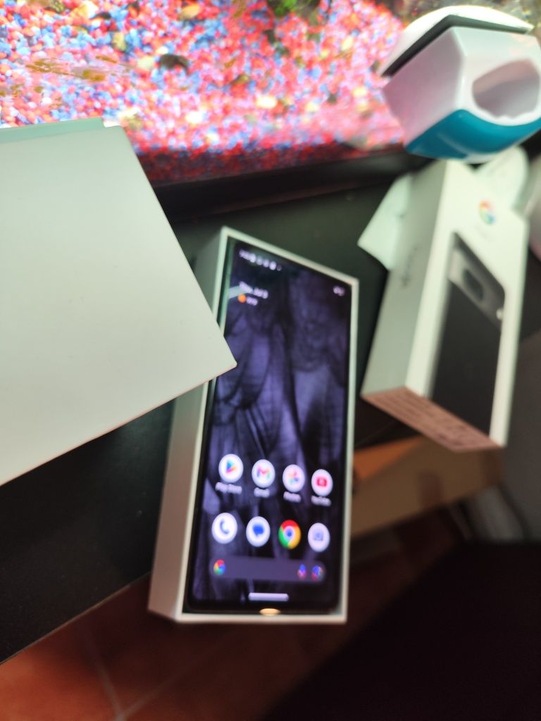 Vand pachet Google Pixel 7 si Google Watch 1 LTE