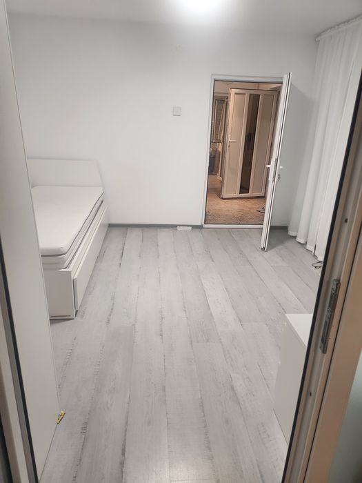 Inchiriez apartament in Bucurestii Noi cu 2 camere si curte