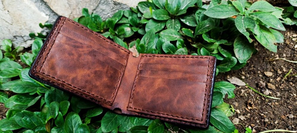 Мъжки кожен портфейл