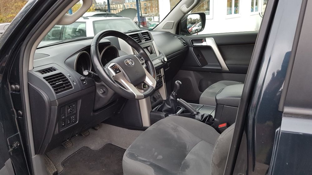 Vand Toyota Land Cruiser Life 10/2013. Motor 3000 diesel