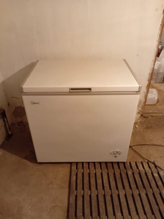 Морозильник Midea