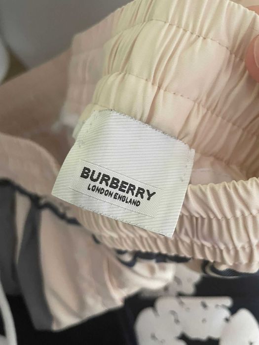 Shorts Burberry Marimea M