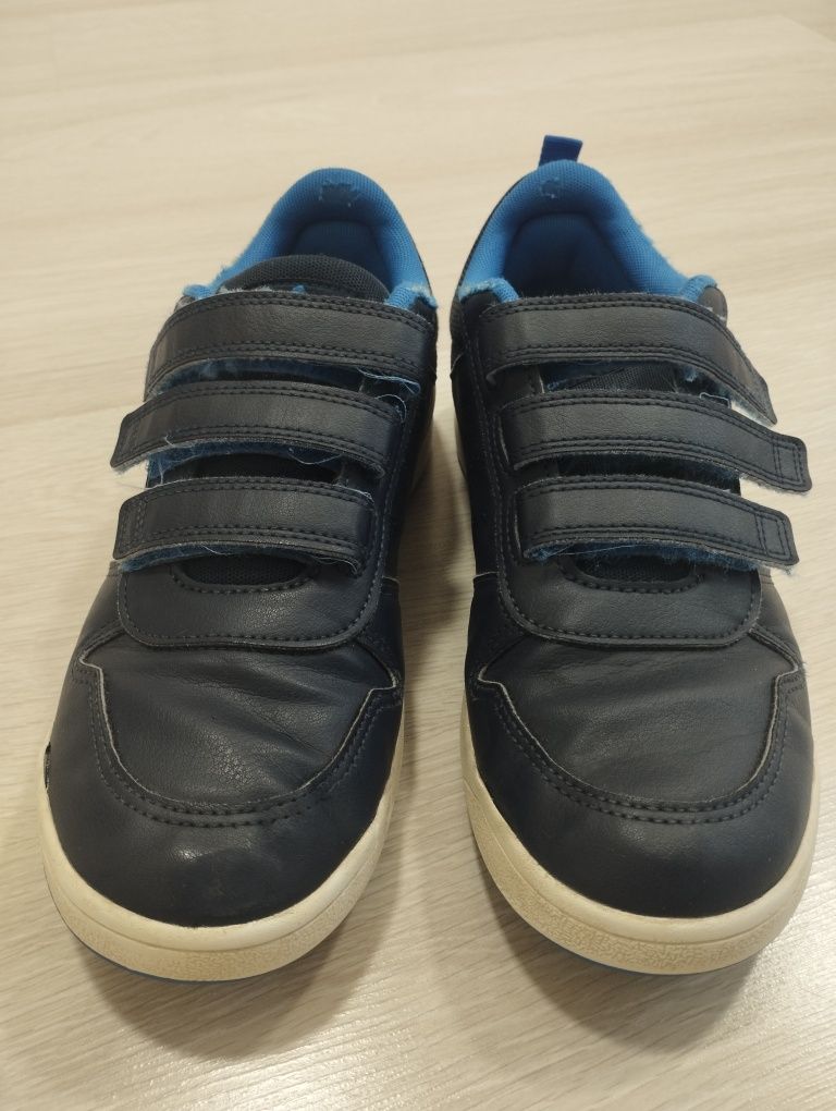 Кожени маратонки Adidas 38 номер 15 лв