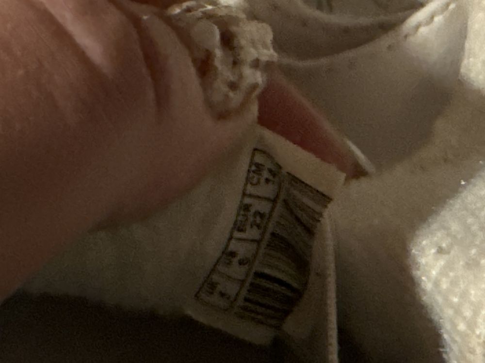 Adidași Nike, Adidas, Puma, Skechers