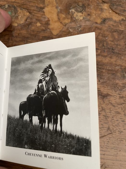 Книга за северно-американските индианци