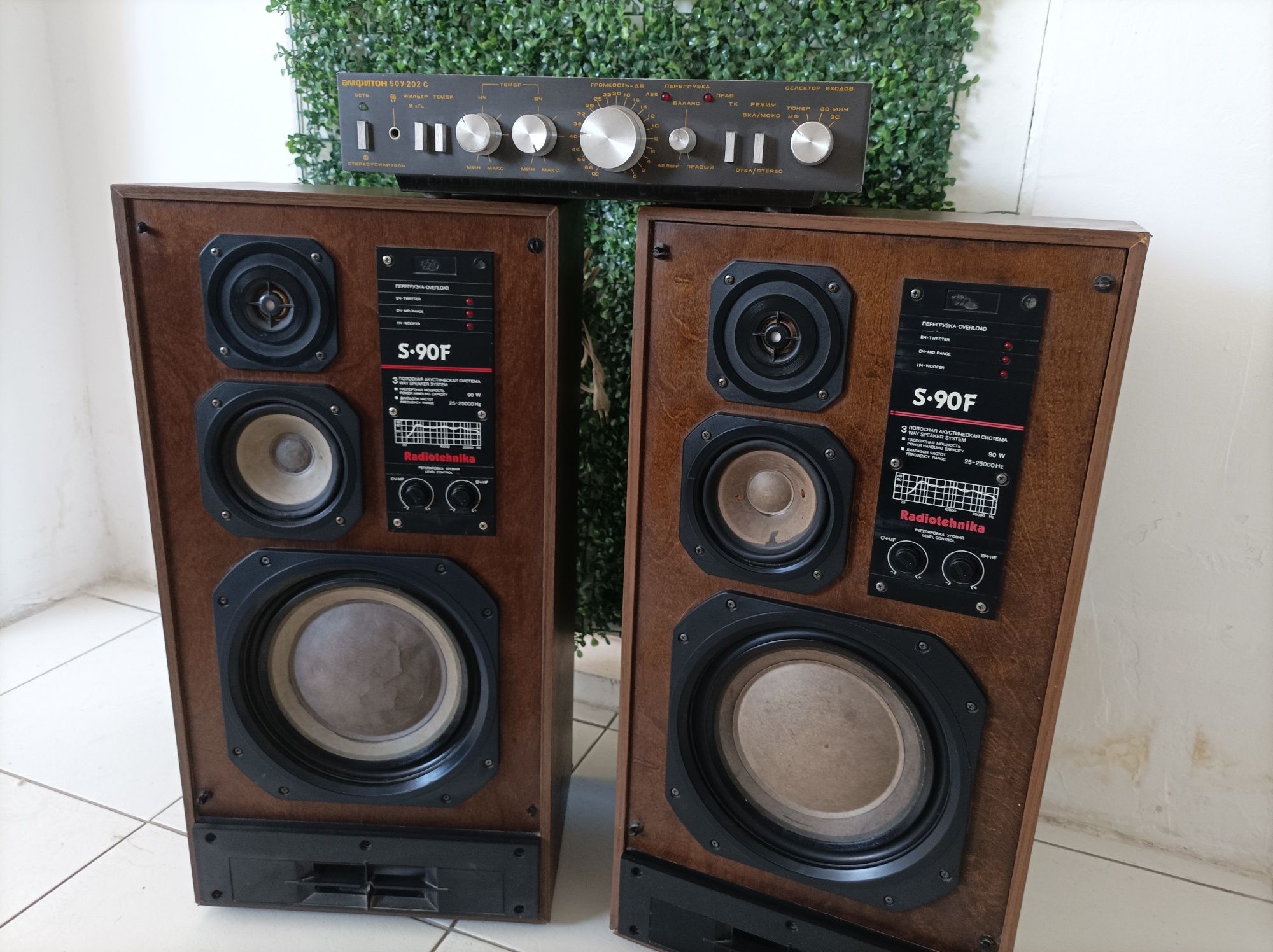 Продам  50у-202с и S90F