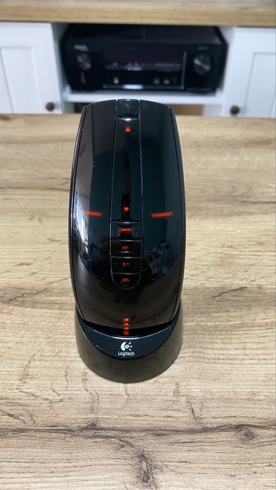 Продавам мишка Logitech MX Air