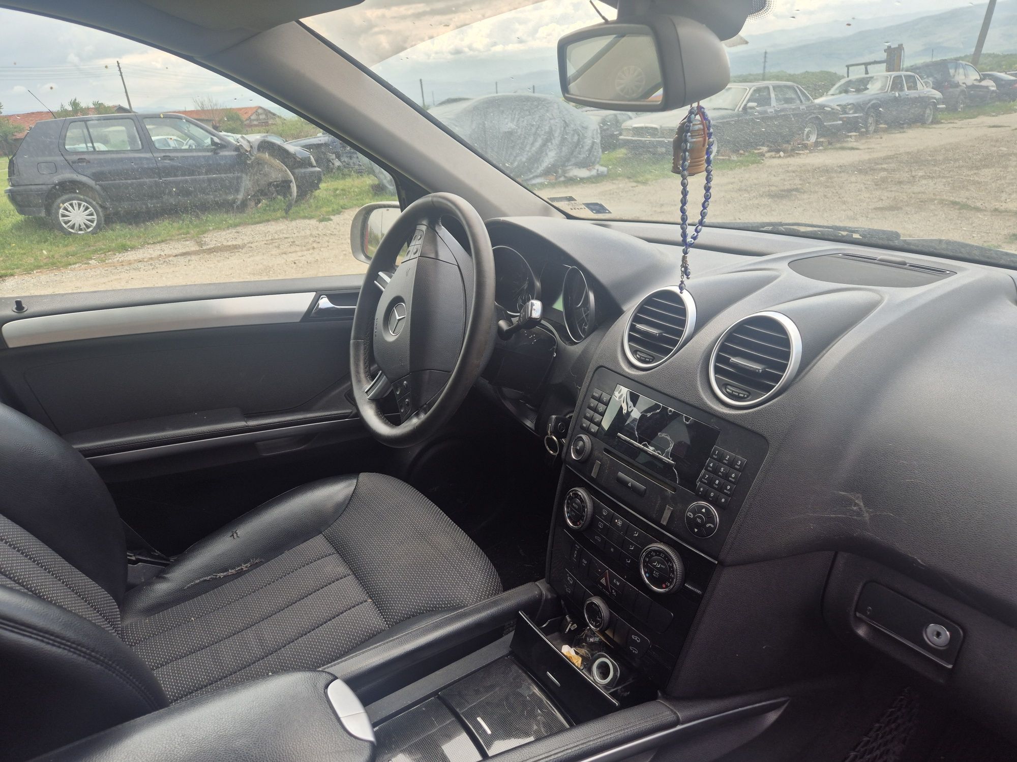 На  части Ml 164