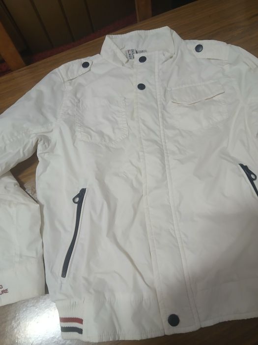 Марково яке, като ново