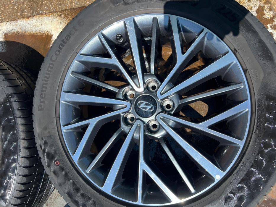 Vând 4 anvelope 235 55 18 de vara în stare bună