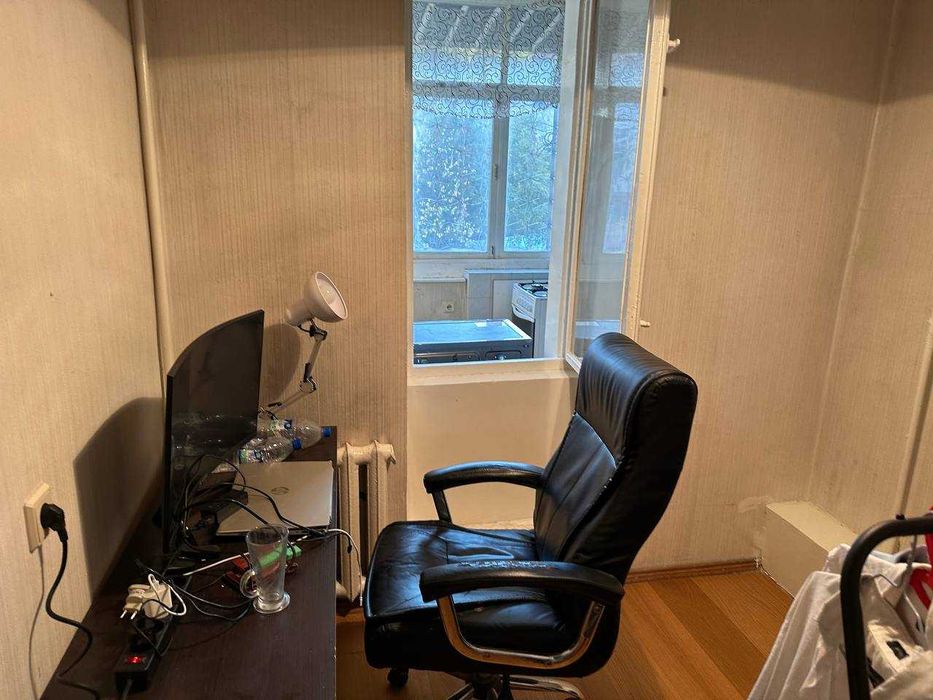 2/2/4, 56 м, Кирпич, корзинка Абая, Лабзак, Ц 13, дом 2 линия