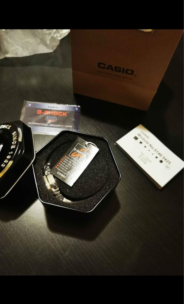 Casio GM-2100 Quartz-Argintiu
